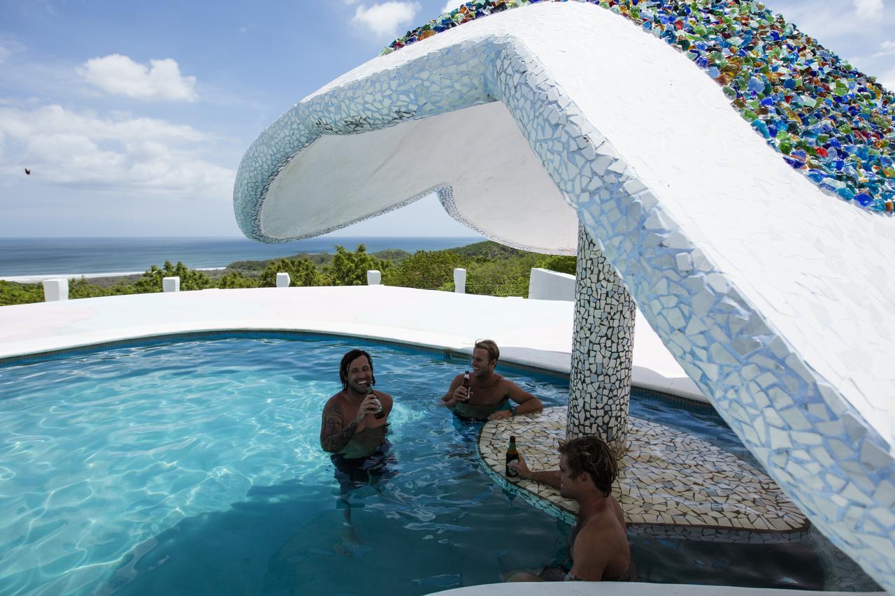 Two Brothers Surf Resort Tola Exteriér fotografie